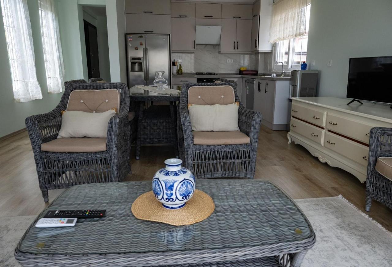 Amore Hotel Teki̇Rova Текирова Екстериор снимка